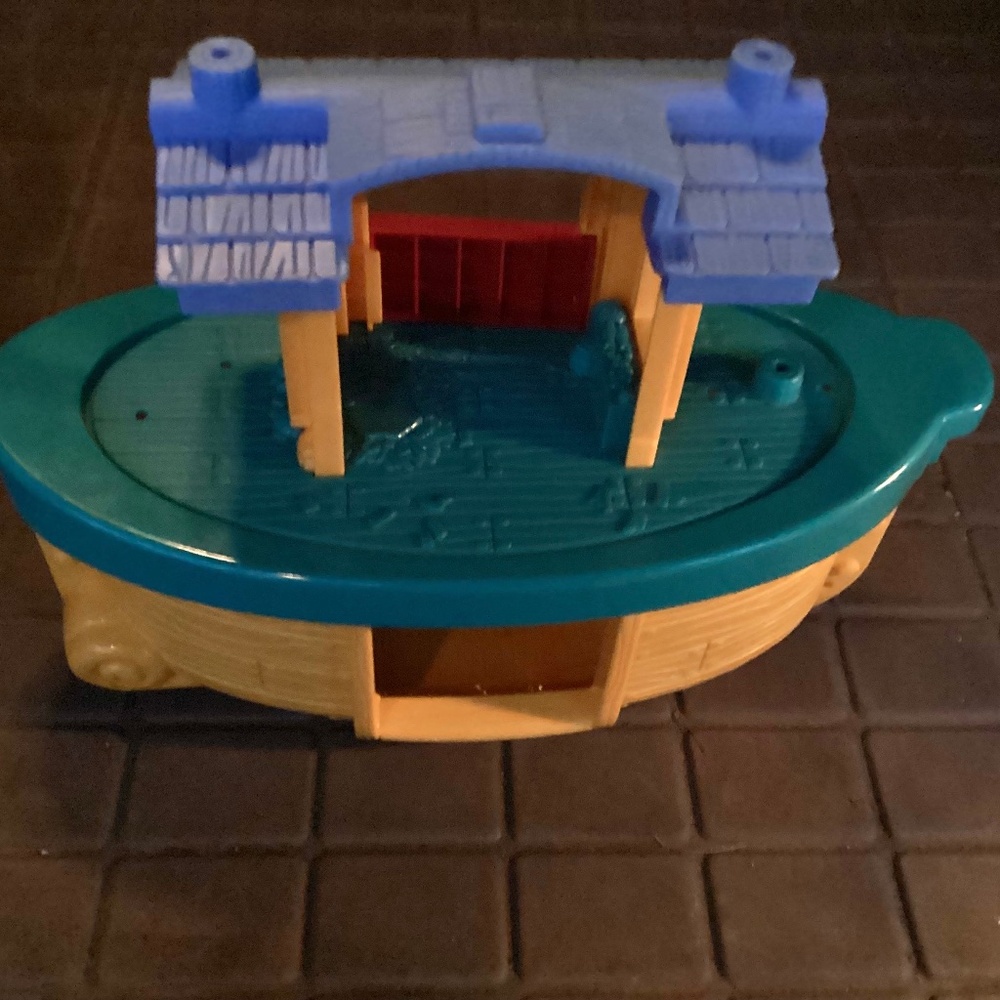 Little People Noahs Ark Boat Fisher Price 2005